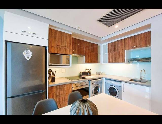 2 BEDROOM APARTMENT FOR SALE IN UMHLANGA CENTRAL